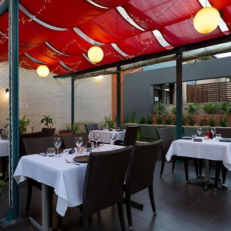 Ramada By Wyndham Brisbane Windsor Hotel Buitenkant foto