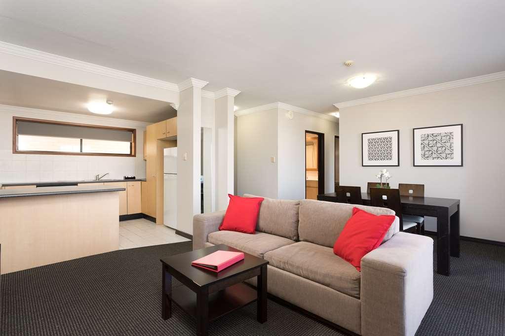 Ramada By Wyndham Brisbane Windsor Hotel Kamer foto
