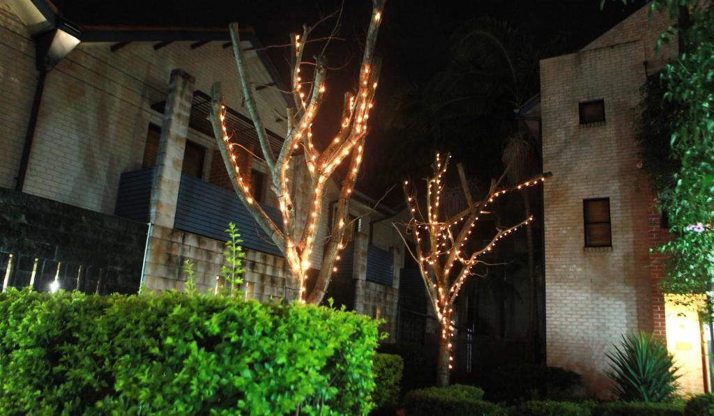 Ramada By Wyndham Brisbane Windsor Hotel Buitenkant foto