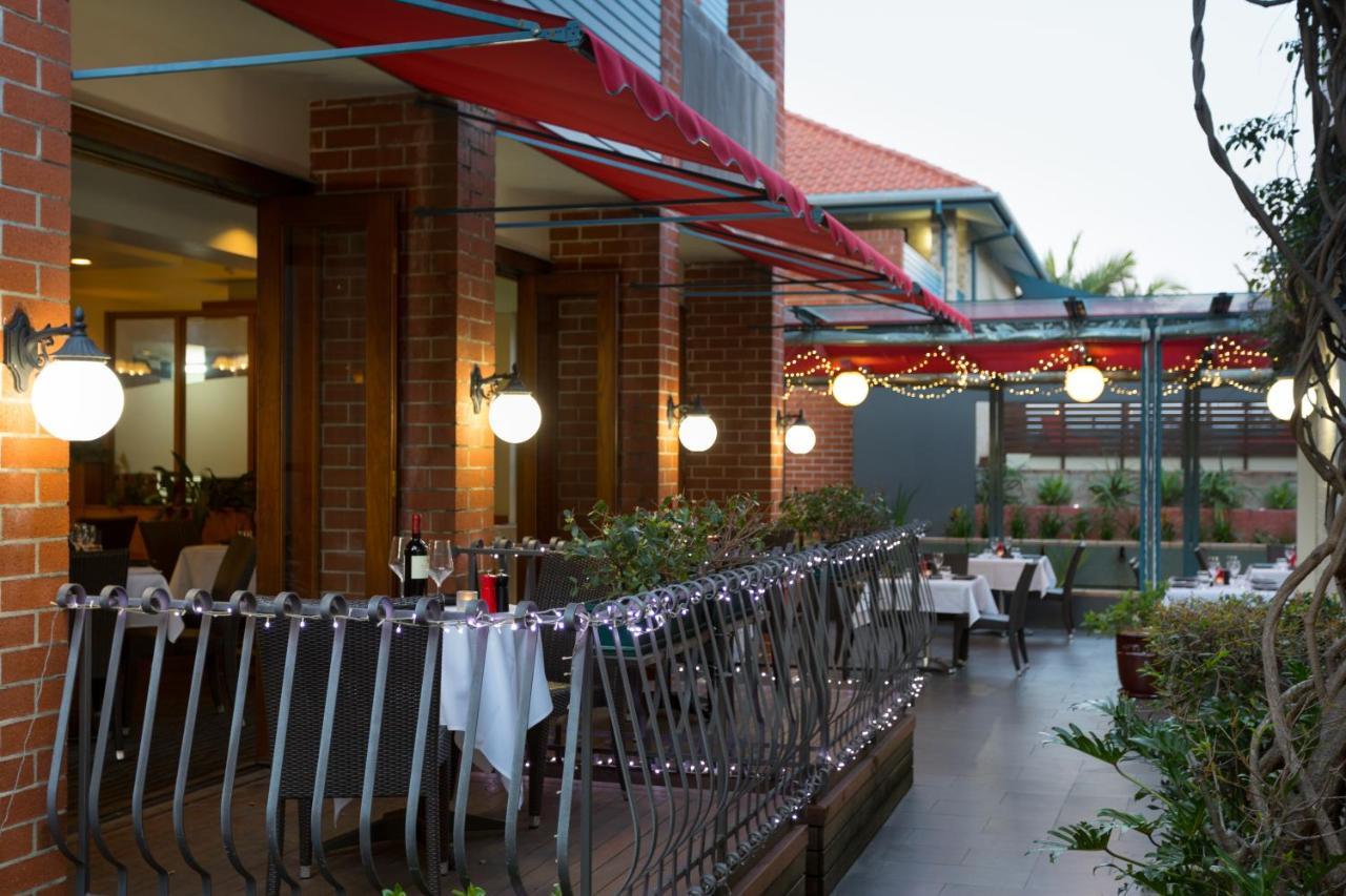 Ramada By Wyndham Brisbane Windsor Hotel Buitenkant foto